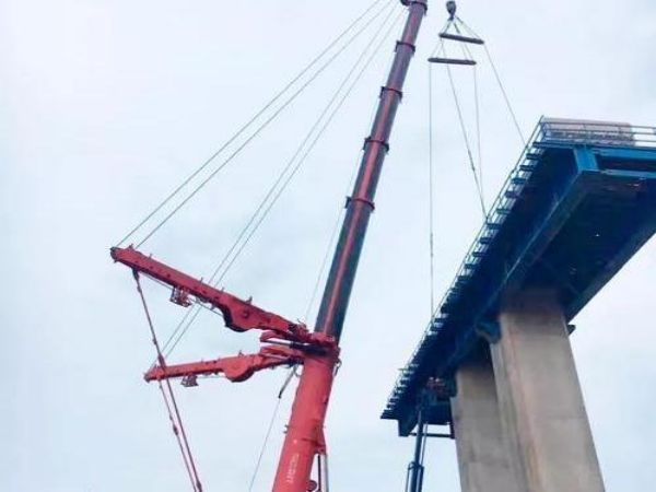 大祥区吊车出租公司电话_选择吊车出租应注意哪些